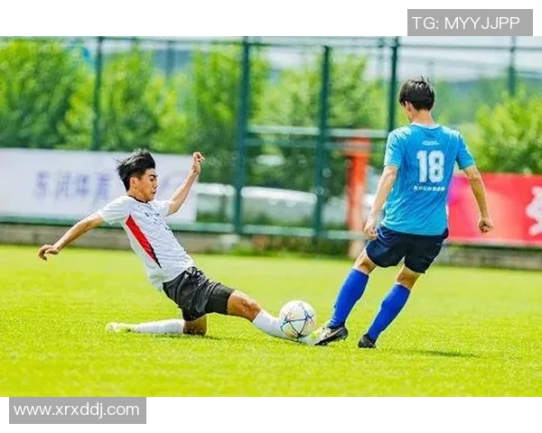 足球4号的魅力与挑战探讨如何提升青少年足球水平与参与度 足球4号的魅力与挑战探讨如何提升青少年足球水平与参与度